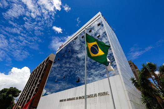 OAB repudia sanções dos EUA e defende autonomia jurídica brasileira
