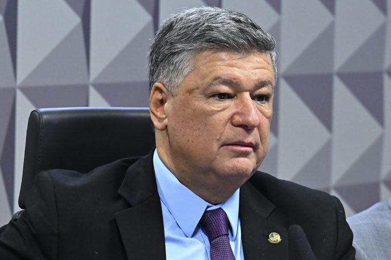 Orçamento 2026: despesas de R$ 1,3 tri dependem do novo salário mínimo