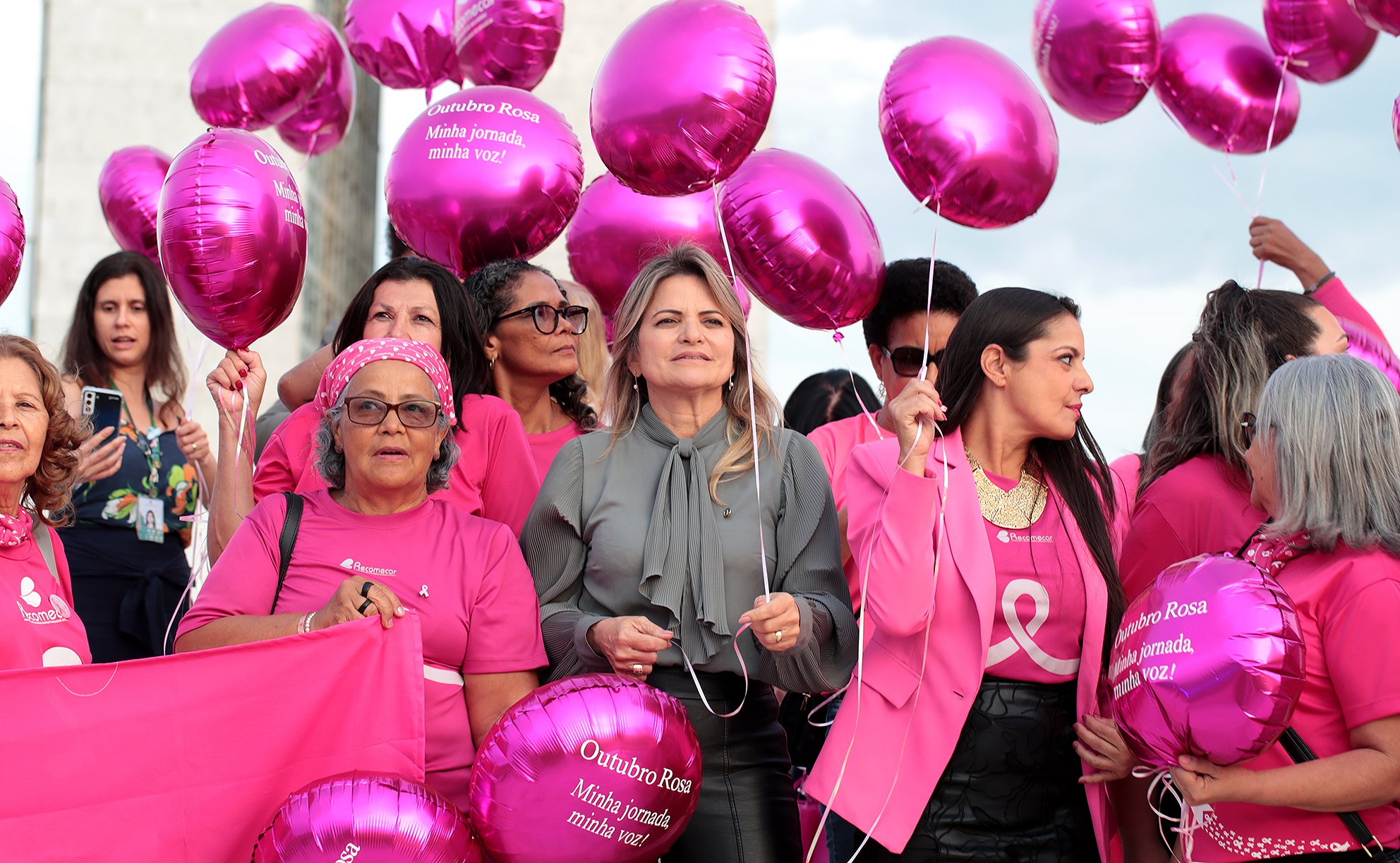 Outubro Rosa: Deputada Flávia Morais alerta sobre diagnóstico precoce do câncer