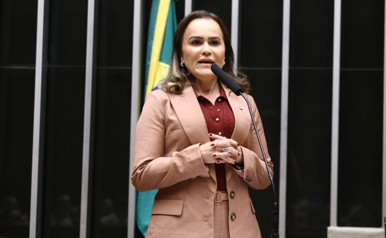 PL 804/26: Câmara analisa regras de segurança sanitária para piscinas coletivas