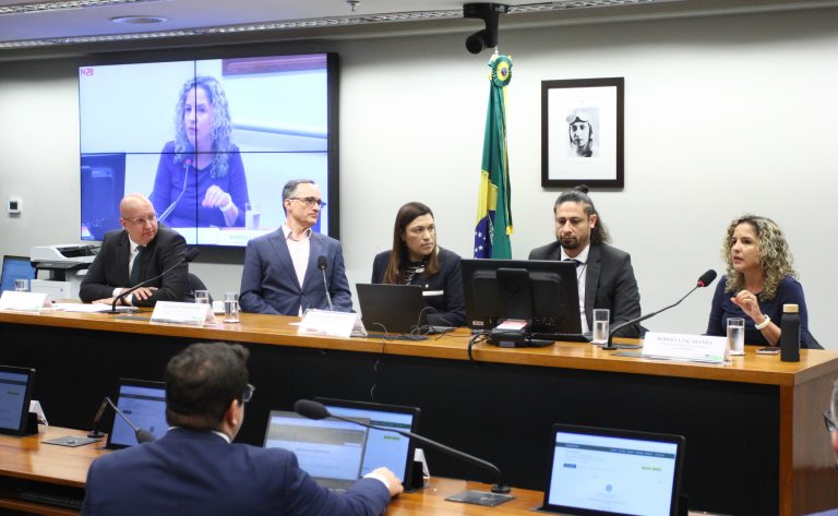 Plataformas alertam TSE sobre dificuldades técnicas para cumprir regras de IA