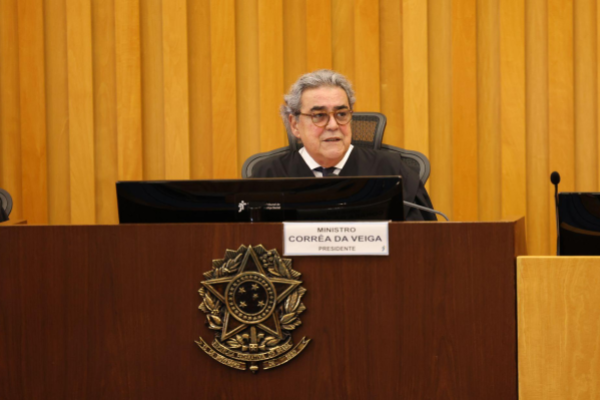 Presidente do TST defende soberania nacional e fortalecimento das instituições democráticas