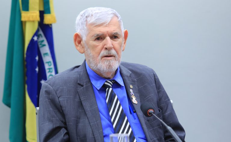 Prevenção de Quedas em Idosos: Especialistas Defendem Políticas Públicas Integradas no Brasil