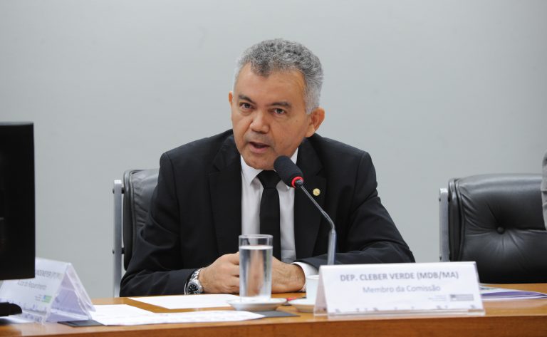 Projeto aprovado na Câmara garante compensação financeira por interrupção de serviços essenciais
