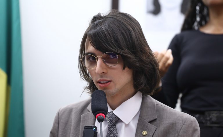 Projeto aumenta pena para trabalho escravo em garimpos ilegais na Amazônia