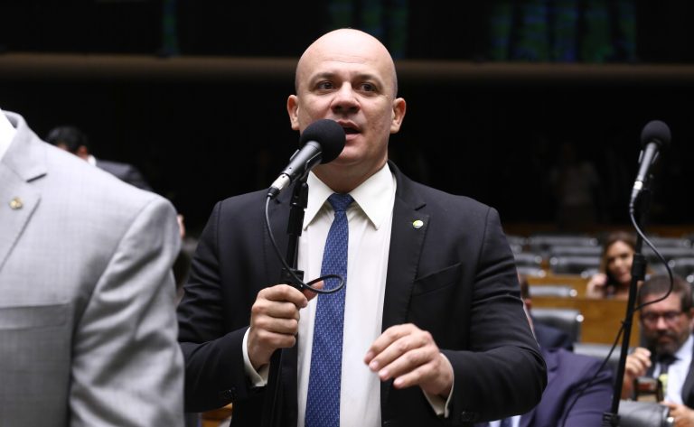 Projeto criminaliza criação de entidades falsas para desviar verba pública