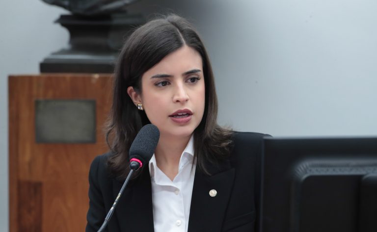 Projeto de Lei autoriza propaganda eleitoral bilíngue para inclusão de indígenas e imigrantes