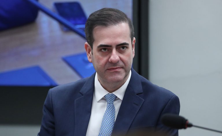 Projeto de lei obriga CEF a assumir responsabilidade por ações contra seguradoras do Sistema Habitacional