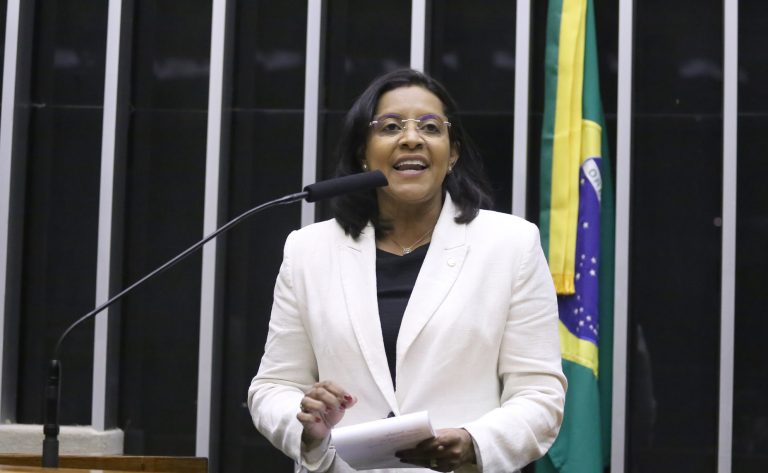 Projeto de lei prevê atendimento humanizado para vítimas de violência sexual em institutos médicos legais