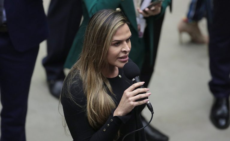 Projeto de lei propõe tornar crimes contra idosos hediondos e inafiançáveis