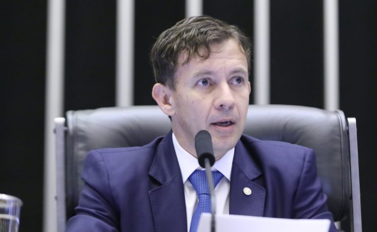 Projeto define maus-tratos contra crianças e adolescentes em leis de proteção