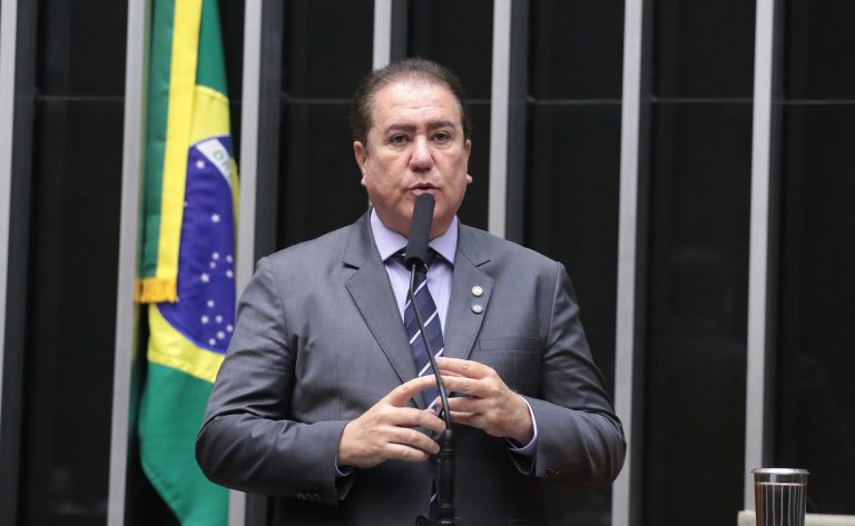 Projeto elimina prazo de 120 dias para mandado de segurança tributário