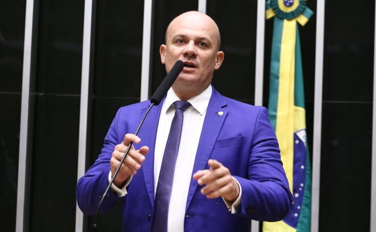 Projeto garante igualdade em promoções para militares estaduais mais antigos