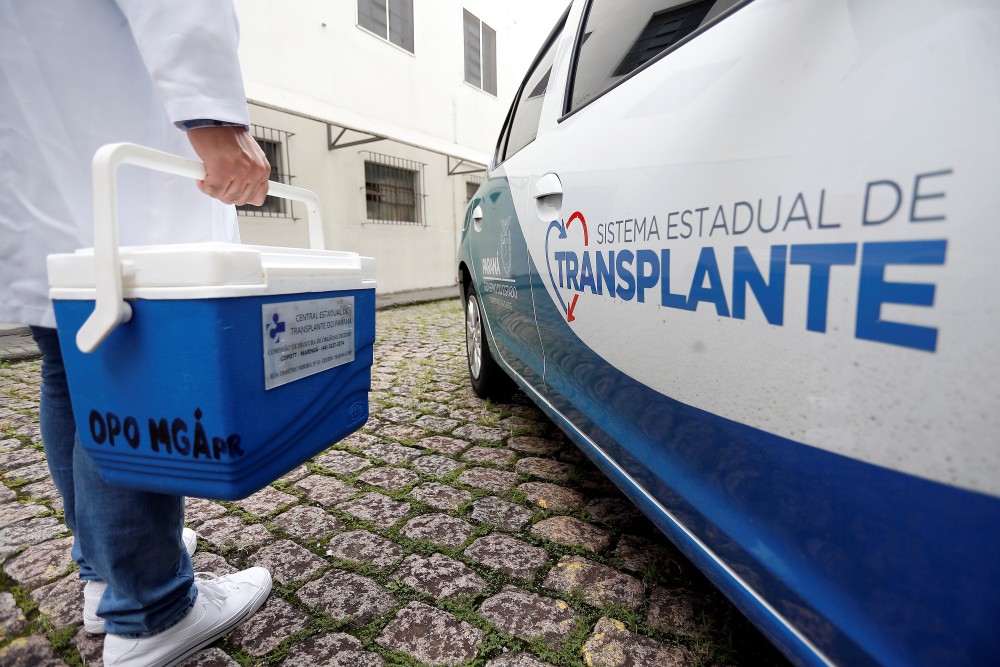 Projeto isenta veículos de saúde de multas de trânsito em emergências