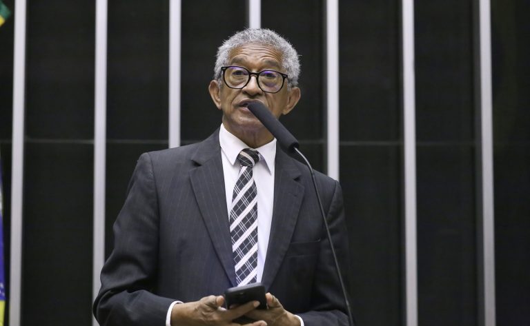 Projeto obriga laboratórios a notificar casos de câncer ligado ao amianto