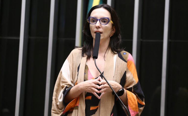 Projeto prioriza assentamentos rurais em programas federais de estradas vicinais