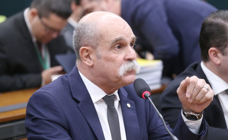 Projeto veda fiança para quem tiver 3º inquérito policial na Câmara
