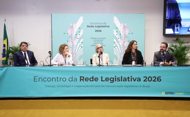 Rede Legislativa de Rádio cresce com 30 emissoras e alcança 15 milhões