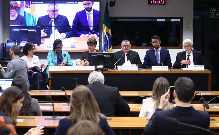 Relator apresenta parecer do PNE 2024-2034 nesta terça na Câmara