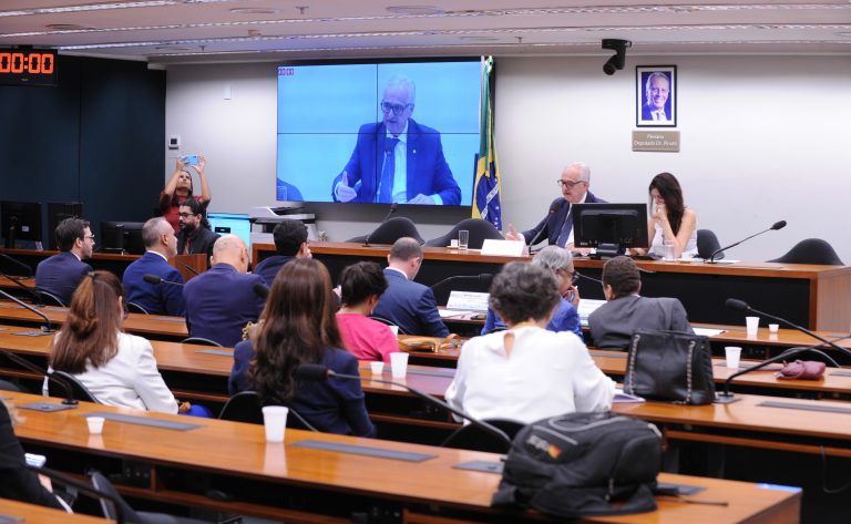 Resolução GECEX 852/26 aumenta impostos médicos e encarece atendimento no SUS