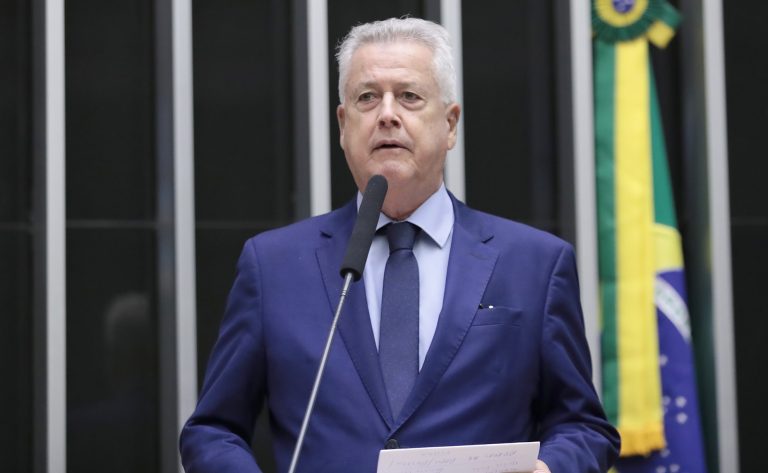Rollemberg defende união entre Poderes para impulsionar bioeconomia brasileira