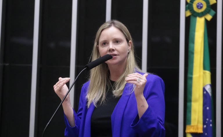SUS deverá oferecer cirurgia fetal para tratar mielomeningocele após aprovação em comissão