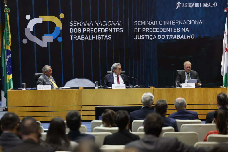 TST conclui Seminário Internacional de Precedentes com Carta de Brasília para fortalecer jurisprudência trabalhista
