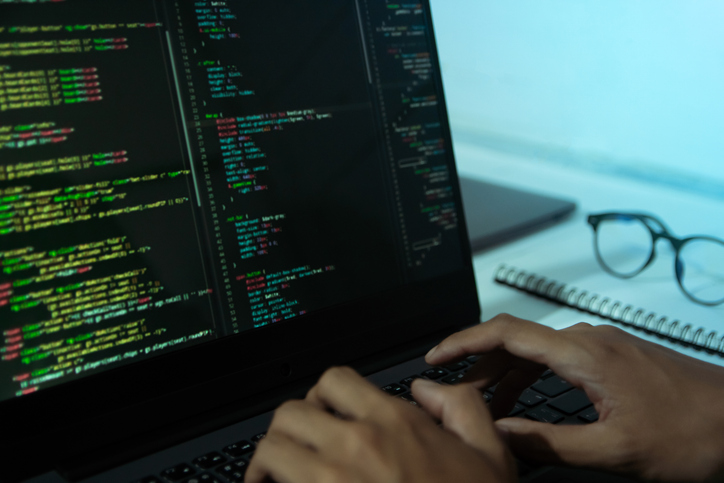 TST condena Telefônica a pagar R$ 1,5 milhão por softwares criados por analista
