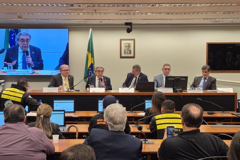 TST defende regulamentação urgente para trabalho em aplicativos com proteção previdenciária