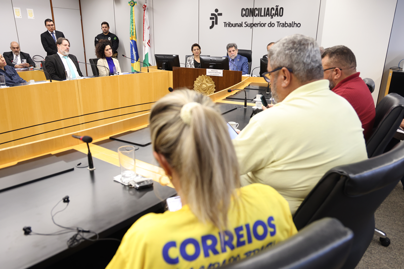 TST determina divulgação de proposta salarial para trabalhadores dos Correios