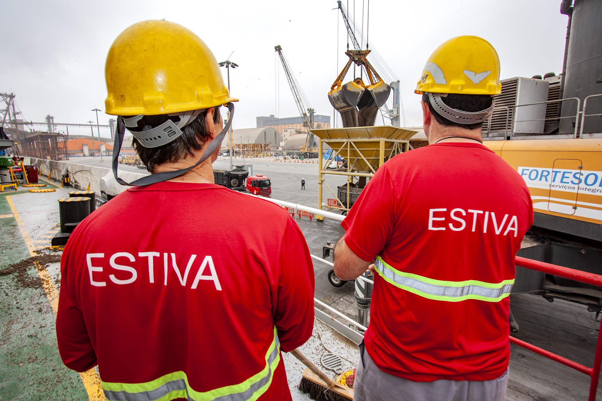 TST valida suspensão de estivador por baixa frequência mensal no trabalho